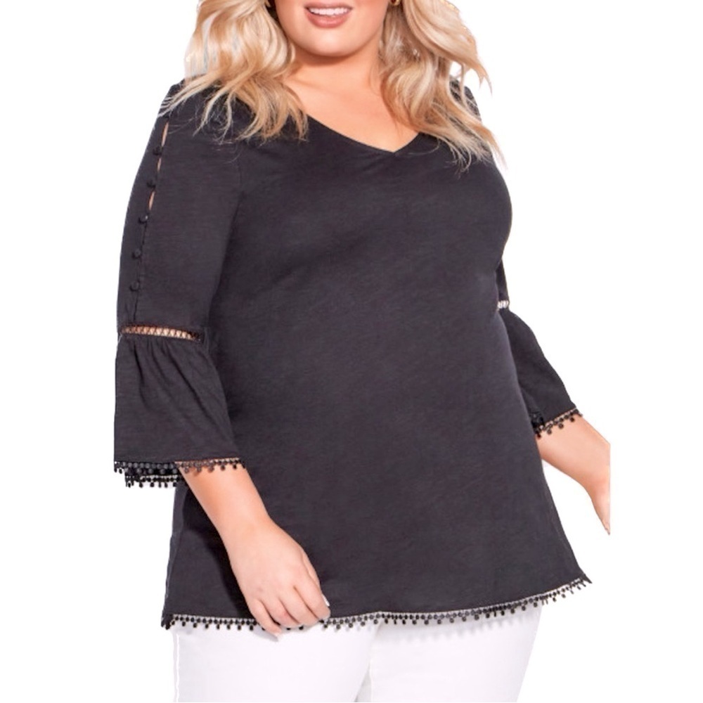 AVENUE 14/16W Black Crochet 3/4 Split Sleeve Lace Trim Top W09.5